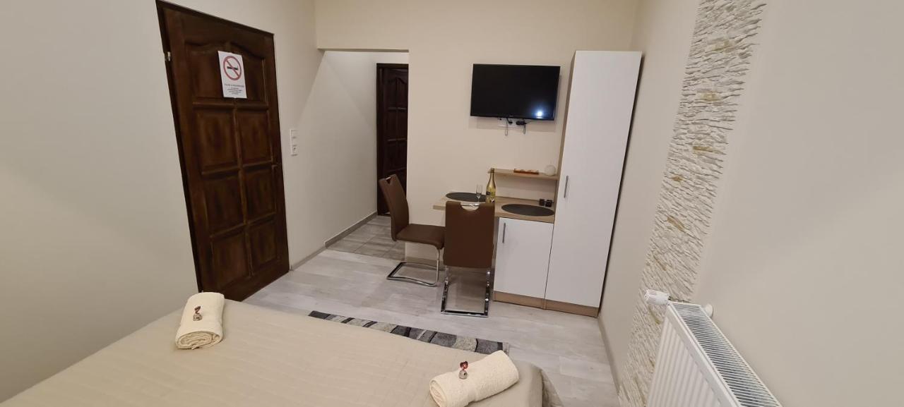 سيغيد Rozsa Apartmanhaz المظهر الخارجي الصورة