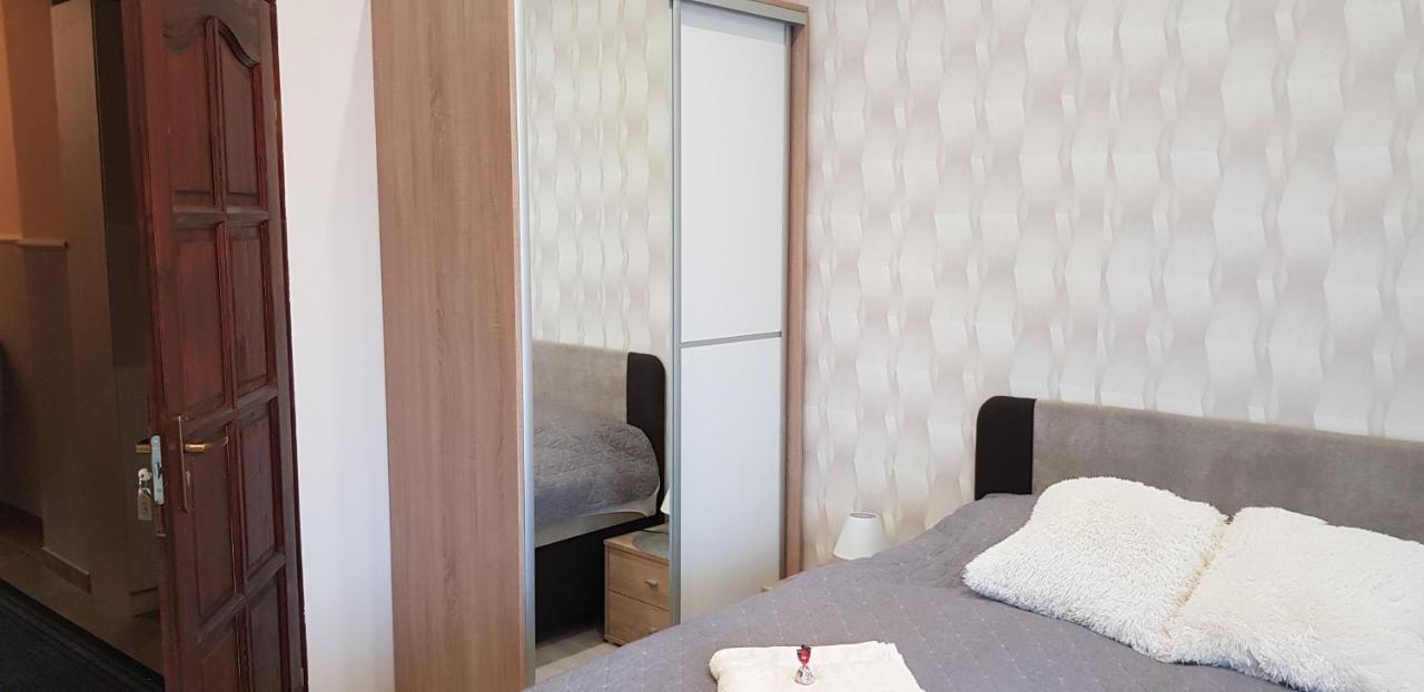 سيغيد Rozsa Apartmanhaz المظهر الخارجي الصورة