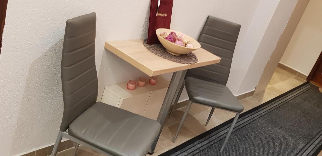 سيغيد Rozsa Apartmanhaz المظهر الخارجي الصورة