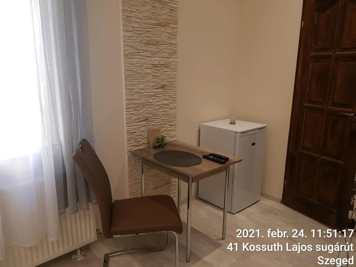 سيغيد Rozsa Apartmanhaz المظهر الخارجي الصورة