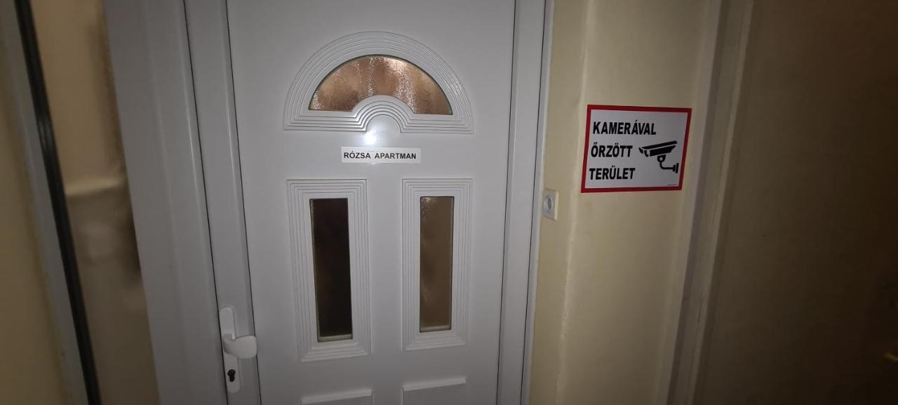 سيغيد Rozsa Apartmanhaz المظهر الخارجي الصورة
