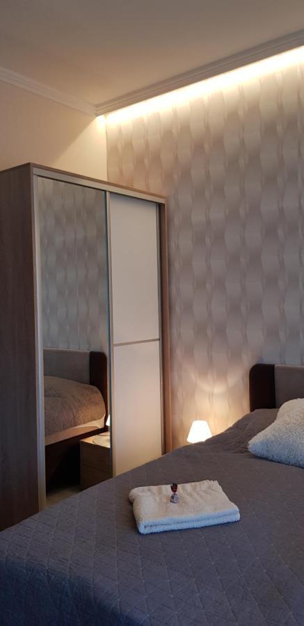 سيغيد Rozsa Apartmanhaz المظهر الخارجي الصورة