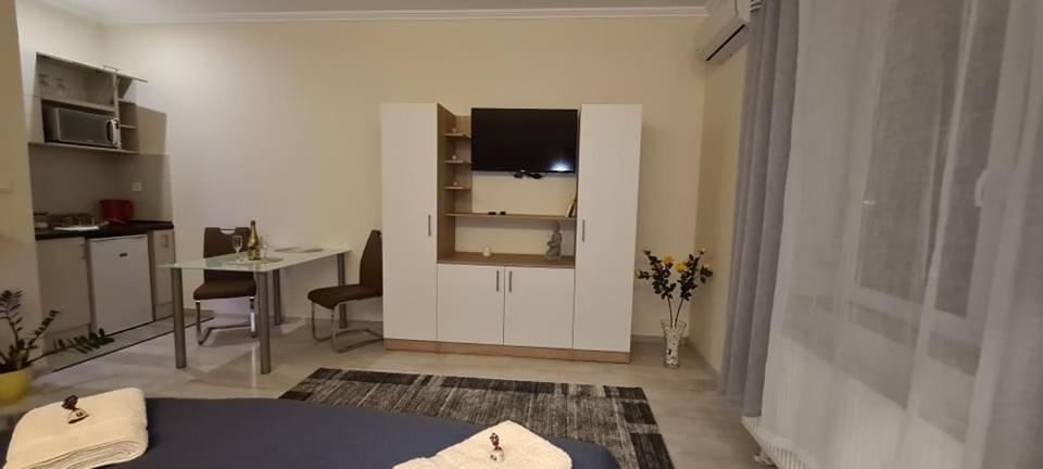 سيغيد Rozsa Apartmanhaz المظهر الخارجي الصورة