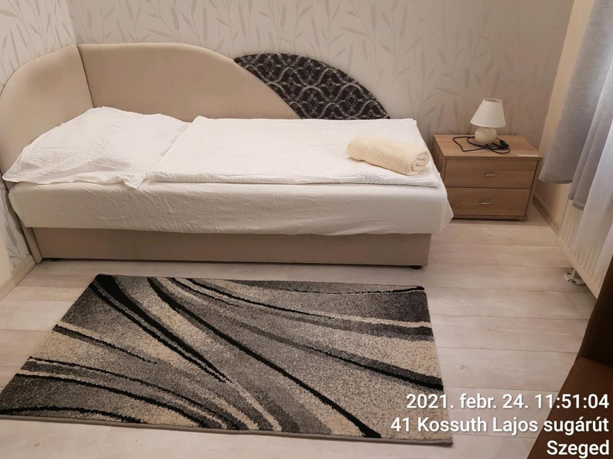 سيغيد Rozsa Apartmanhaz المظهر الخارجي الصورة
