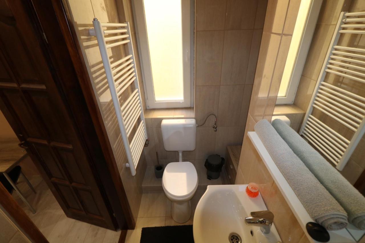 سيغيد Rozsa Apartmanhaz المظهر الخارجي الصورة